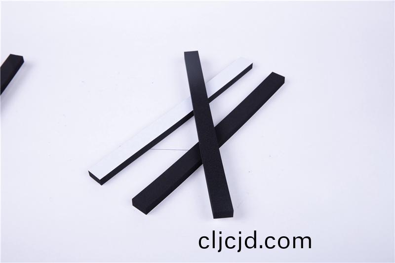 CR減(jian)震保溫(wen)條(tiao)