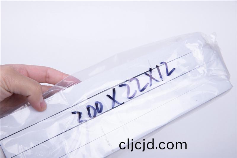 CR減(jian)震(zhen)保(bao)溫條(tiao)